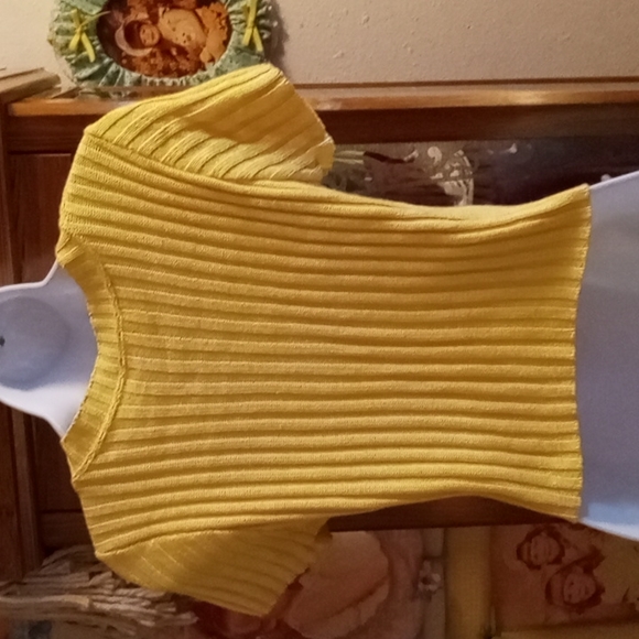 Vintage 80s,Bundle of 2,Super Soft,Lightweight,Crop,Knit Tops,Yellow & Pink💛🩷 - Picture 12 of 15